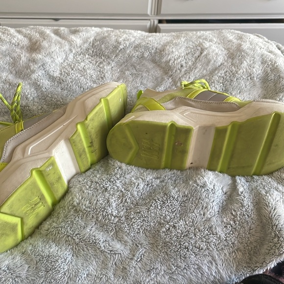 H&M chunky platform sneakers - Picture 3 of 3